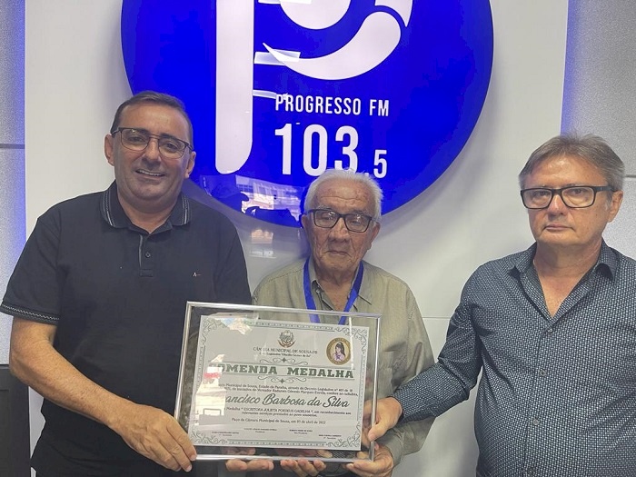 Com propositura de Radamés Estrela, CMS homenageia o radialista Barbosa da Silva com a Comenda