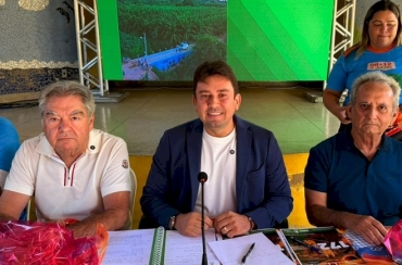 Prefeito Helder Carvalho anuncia pavimentação asfáltica completa de três bairro de Sousa 