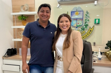 Vereador Tekin Linhares se reúne com prefeita interina Amanda Silveira para discutir demandas da população