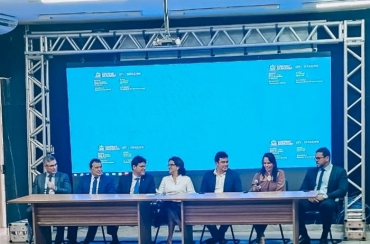 Prefeito Helder Carvalho e o superintendente Pedro Roberto participam da 1ª Plenária do FPAT/PB em Sousa do Fórum Paraibano de Administração Tributária
