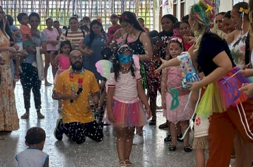 CarnaCER 2026 leva alegria, frevo e inclusão ao Centro Especializado em Reabilitação de Sousa 