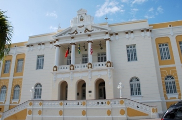 TJPB estuda realização de novo concurso público, confirma presidente Fred Coutinho