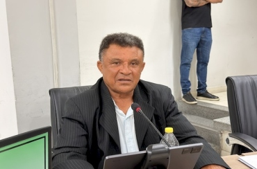 Em Sousa, Batatinha solicita extensão da iluminação pública da comunidade dos Baléus até o sítio Clareão