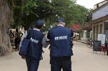 IBGE divulga edital de concurso com mais de 9,5 mil vagas e salário de até R$ 3,3 mil