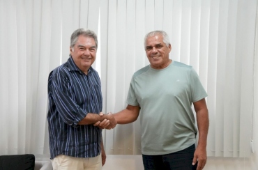 Lindolfo Pires amplia alianças e anuncia apoio de Edvaldo Rosas visando eleições de 2026