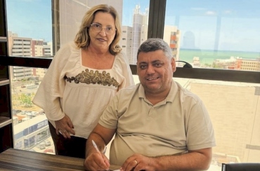 Prefeito Thially Aristóteles assina convênio para pavimentação do Sítio Pinhão, na zona rural de Vieirópolis