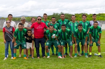 Com apoio do vereador Samuel Guedes, campeões de torneio recebem premiação em São José da Lagoa Tapada