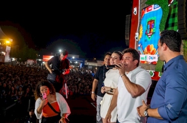 Prefeito Helder Carvalho anuncia Jorge & Mateus como primeira atração do São Julho 2027 em Sousa 