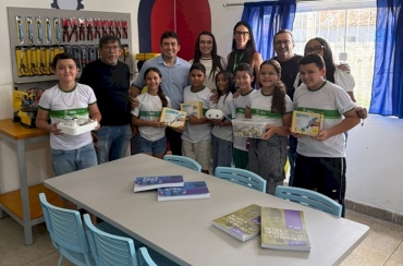 No Distrito de Lagoa dos Estrelas, prefeito Helder Carvalho inaugura Espaço Maker e reforça ensino inovador na rede municipal