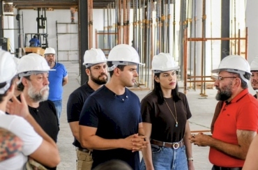 Lucas faz visita técnica às obras do 1º computador quântico do Brasil