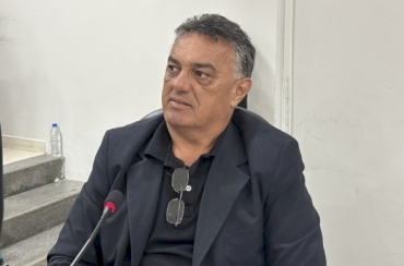 Mesmo no recesso, Denis Formiga afirma que mandato segue ouvindo demandas da população