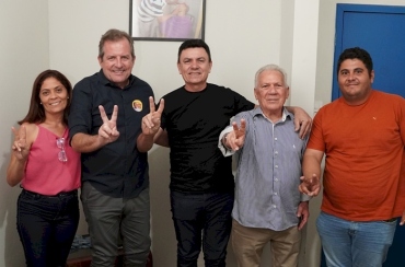 Fábio Tyrone recebe apoio político de Cícero Bimbarra, ex-candidato a prefeito de Triunfo