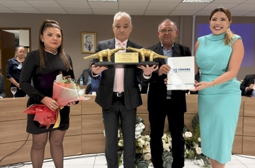 Ação parlamentar de Ananias Vieira homenageia advogado Ozael da Costa com Título de Cidadania Sousense