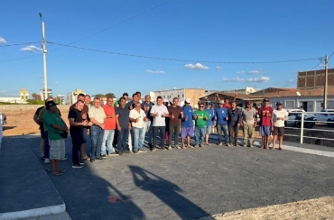 Em Sousa, gestão Helder Carvalho entrega ponte sob o Canal do Estreito no bairro Sorrilândia I 