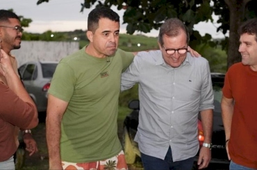 Fábio Tyrone amplia base política com apoio do ex-prefeito Pedrito, de Cruz do Espírito Santo