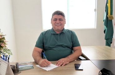 Gestão Thially Aristóteles completa 16 meses com salários antecipados em Vieirópolis