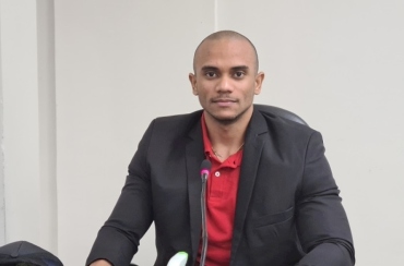 Vereador Luciano Ferreira Júnior vota a favor da doação de veículo à Ação Social da Paróquia Santana de Sousa