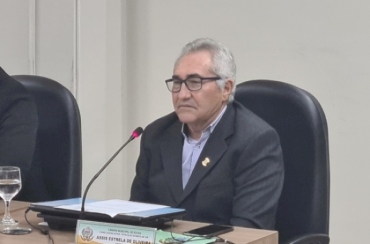 Vereador Assis Estrela solicita pavimentação e poda de árvores na Rua Raimunda Marques dos Santos, bairro Estreito, em Sousa