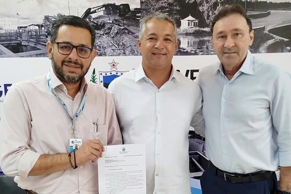 Através de parcerias, gestão Geroncio Júnior vai levar água tratada ao Distrito de Ramada, em São Francisco 