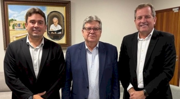 Helder Carvalho e Fábio Tyrone discutem demandas para Sousa e reafirmam apoio à pré-candidatura de João Azevêdo ao Senado