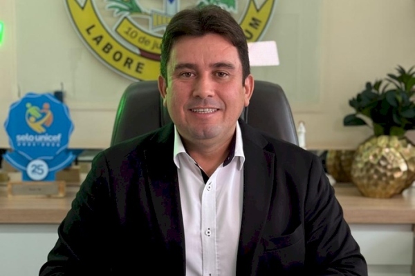 Prefeito Helder Carvalho assina ordem de serviço para construção de ginásio poliesportivo no Núcleo Habitacional III