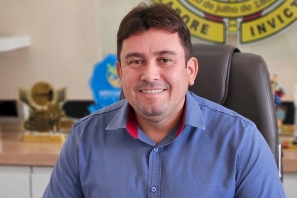 Com planejamento financeiro, prefeito Helder Carvalho antecipa incentivos para ACS, ACE e fiscais de Vigilância Sanitária