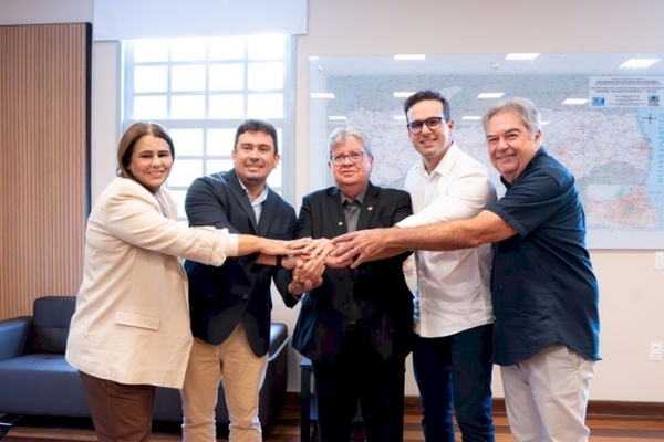 Lindolfo Pires destaca novo tempo para a saúde do Sertão com ordem de serviço do Hospital da Mulher de Sousa