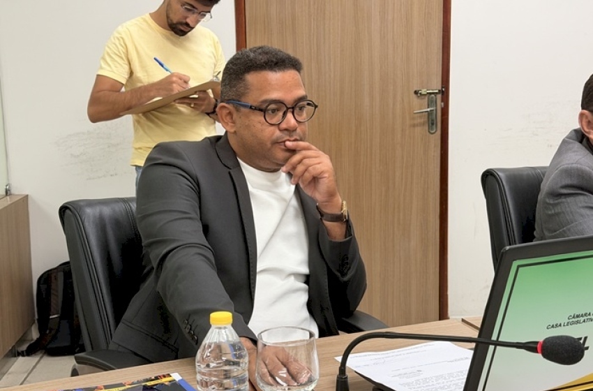 Vereador Abel Sales em atuação parlamentar 