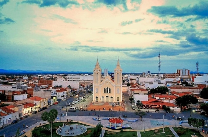 Vista aérea da cidade de Sousa 
