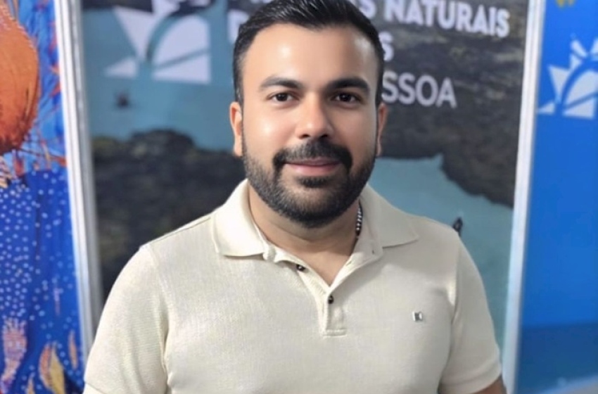 Professor Isaías Ehrich participando