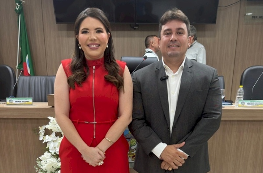 Amanda Silveira e Helder Carvalho em evento na CMS 
